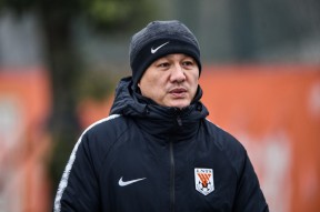 YY体育-篮球大奖赛，岭东海豚队与江畔铁骑队逆转，体能对抗拉满！豪门底蕴再次显现(重生在篮球火)