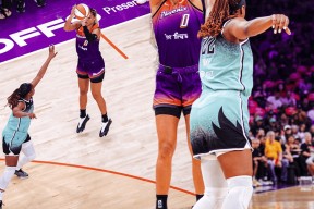 YY体育- 哈登在瑞士队比赛中回归赛场,逆转引发热议的是谁 