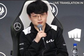 YY体育-关于莱万多夫斯基新星回归赛场表现惊艳，C9未来可期！的信息