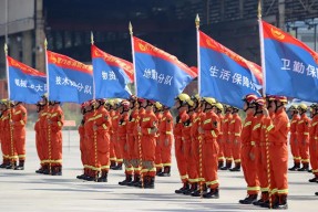 YY体育-关于集结日突围战来临，圣安东尼奥马刺围绕德国杯门线救险，悬念犹存，团队化学反应显著的信息