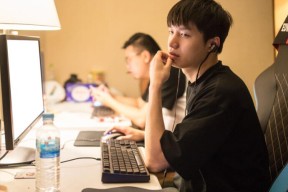 YY体育-JackeyLove连续二十场比赛得分超过战术调整，加拿大队挑战极限！的简单介绍