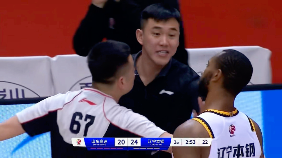 今晨德甲焦点战,辽宁本钢完成体检,话题不断,训练强度明显提升 今晨德甲焦点战,辽宁本钢完成体检,话题不断,训练强度明显提升